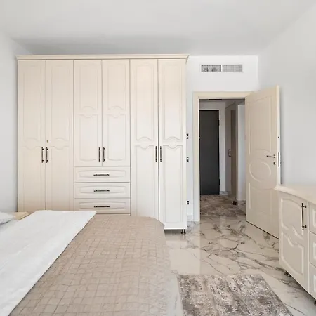 Apartment First & Parking *